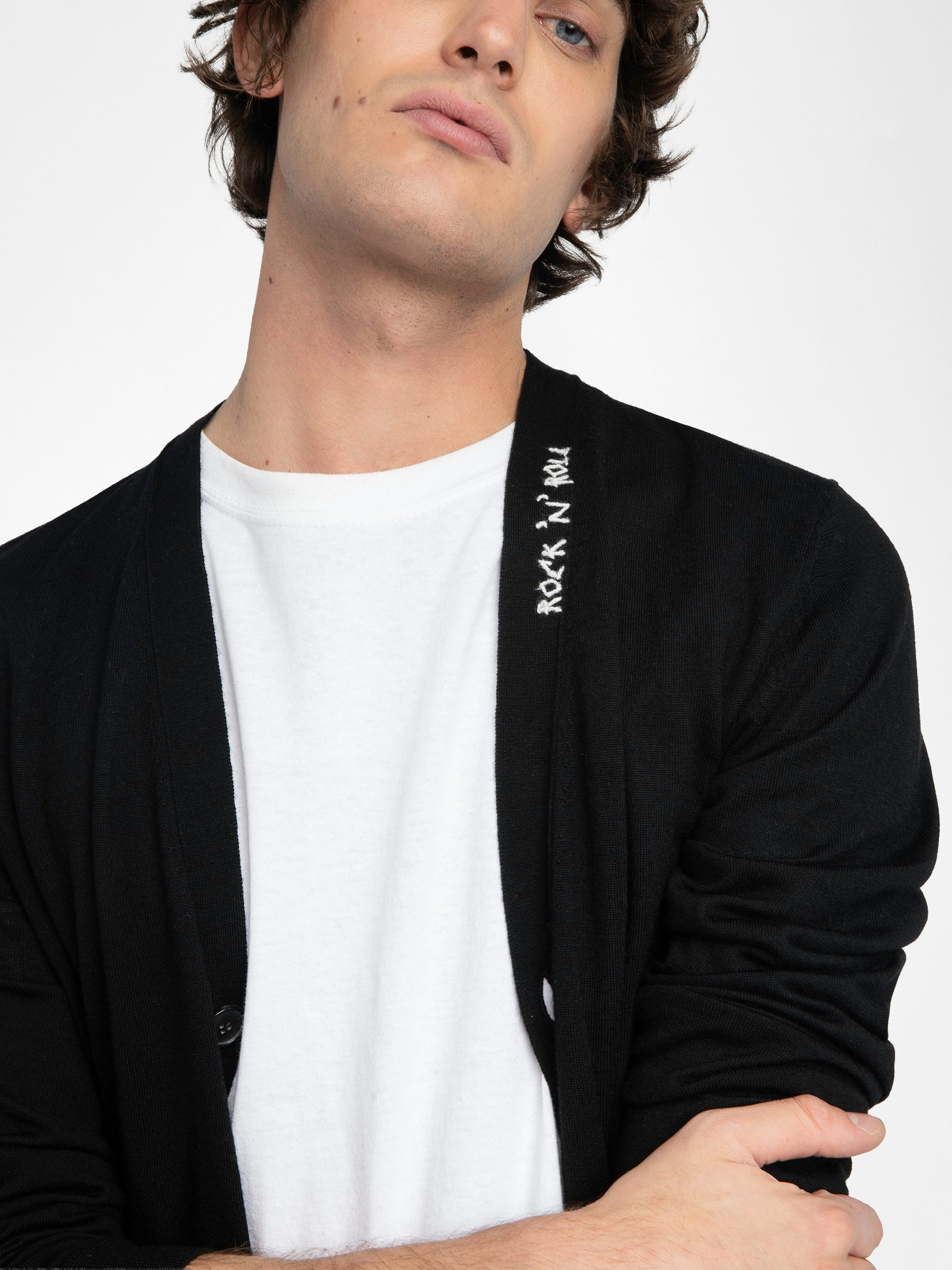 Remi Cardigan 100% Merino Wool - V-neck buttoned cardigan with embroidery on the collar.